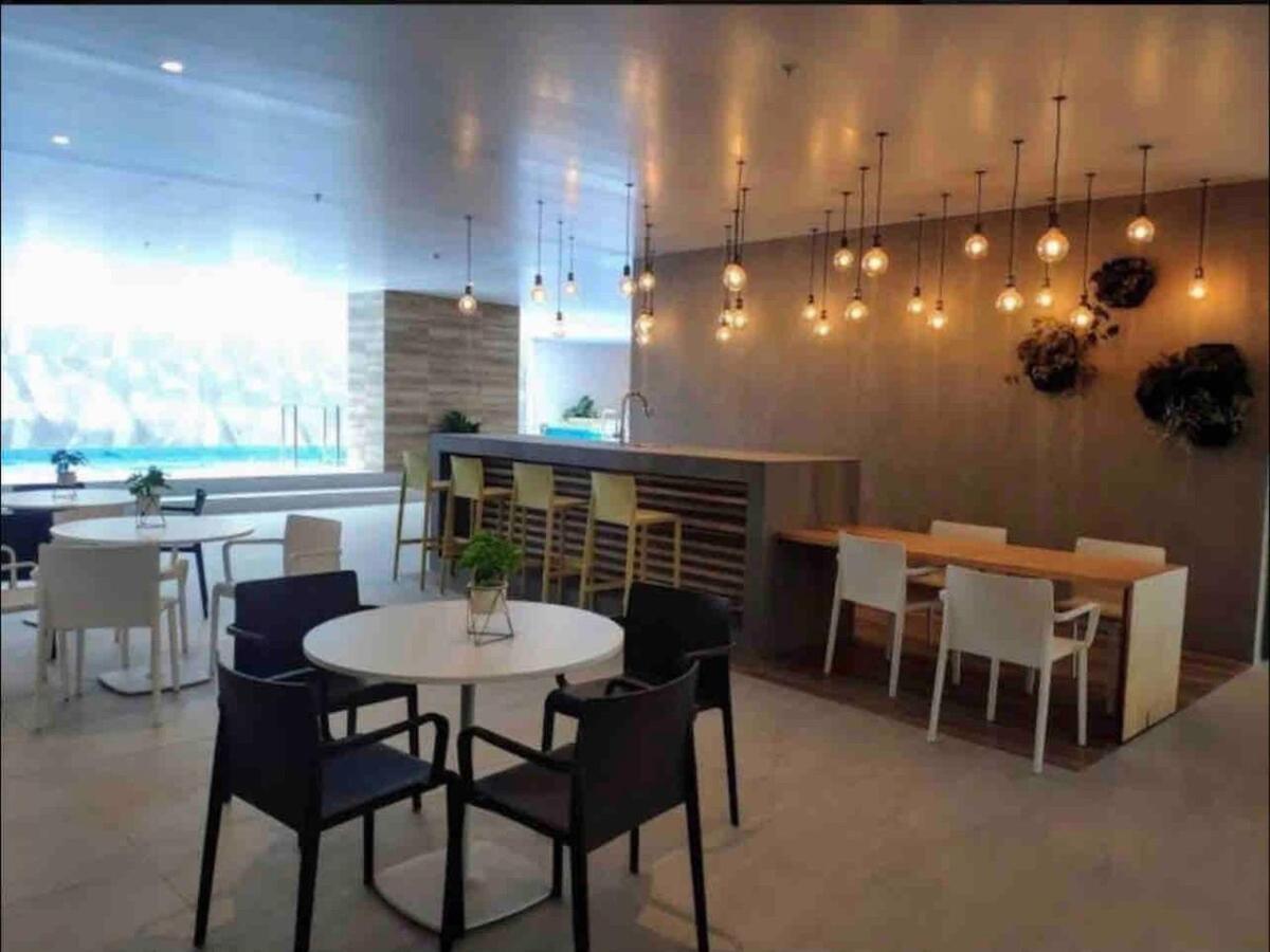 Apartamento Lovely View Building Heated Pool Gym Turco Wifi *